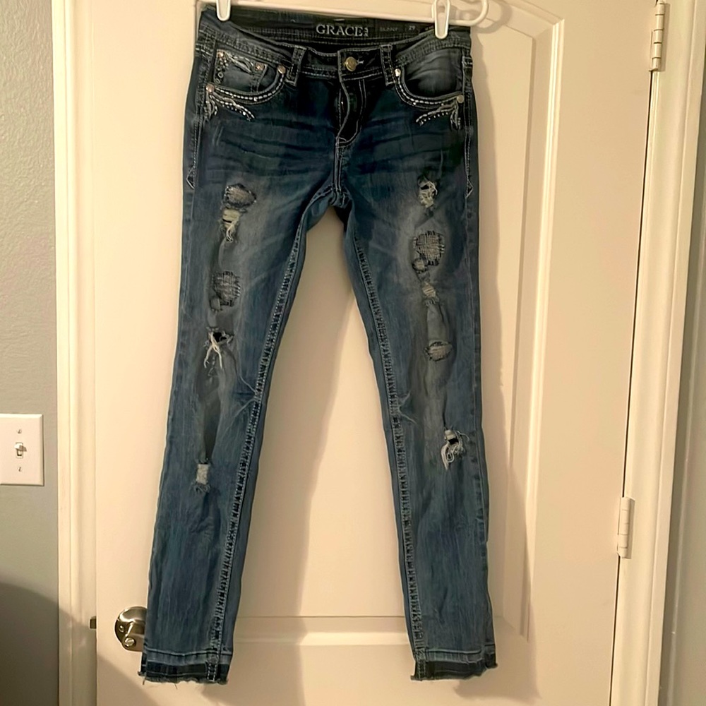 Almost new Grace distressed Jeans